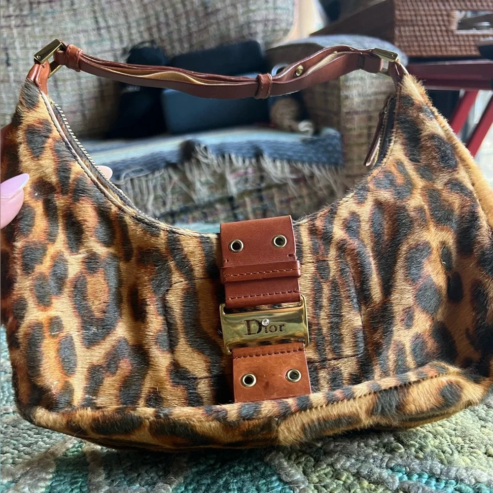 Christian Dior Leopard Print Baguette handbag - Picture 2 of 3